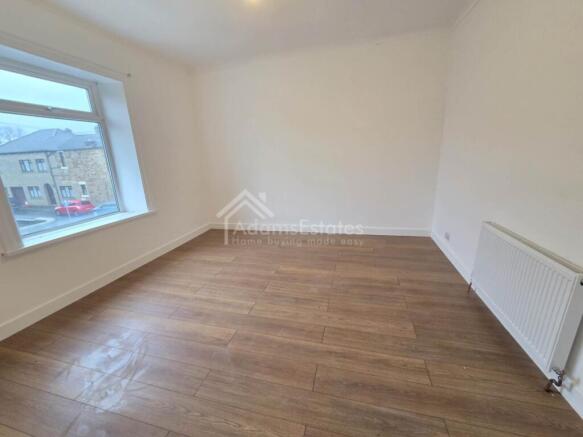 4 bed Terraced for sale Image 7