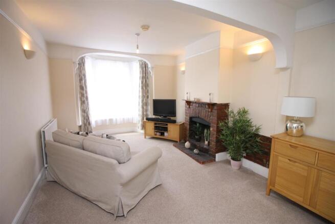 lounge area.JPG