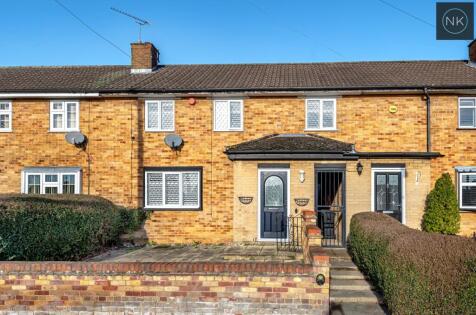 Barncroft Green, Loughton, Essex, IG10 3ET