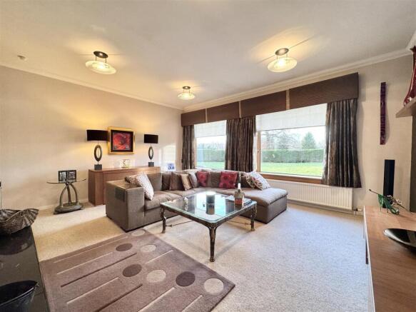 Formal Lounge