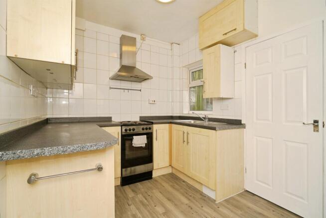 2 bed Terraced for sale Image 4