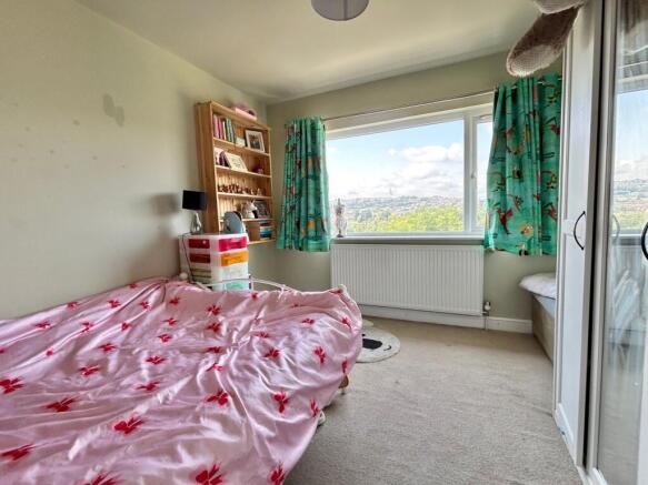 3 bed Semi-Detached for sale Image 11