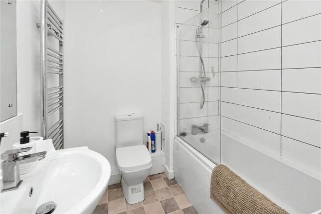 2 bed Apartment for sale Image 7