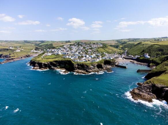 67f659a48d6da_Port Isaac Harbour lowres