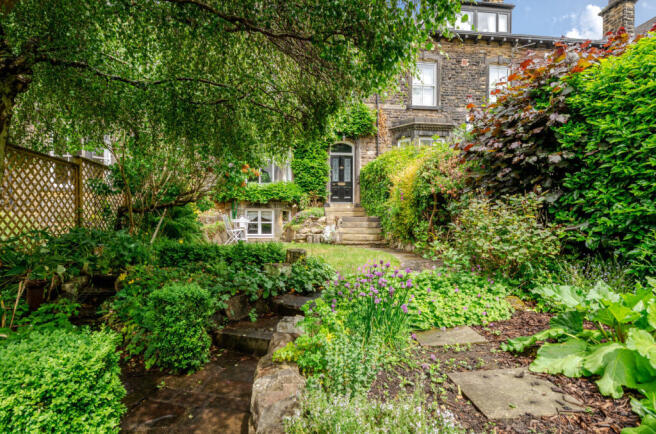 4 bed Terraced for sale Image 9