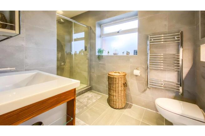 Master En-suite