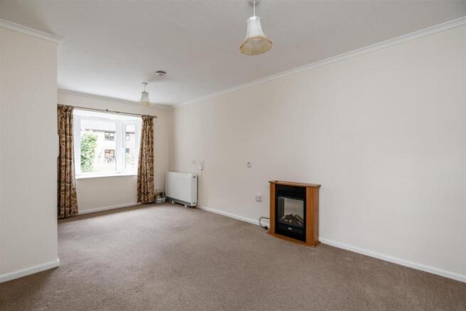 77a Poplar Road_1.jpg