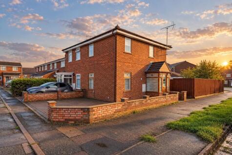 Dunsmore Road, Luton, Bedfordshire, LU1 5JU