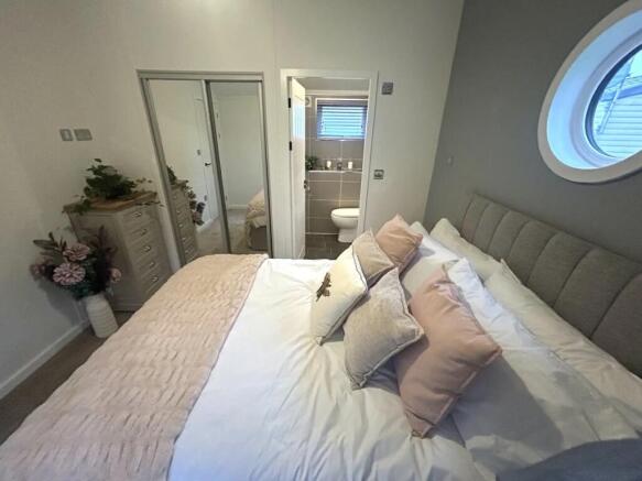 2022 Eco Custom Homes The Shipley Lodge, West Mersea Coastal Holiday Park, Seaview Avenue, Colchester, Essex, CO5 8DA photo 5