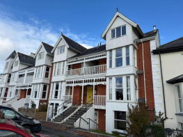 2 Garden Flat, Beech Villas, Road Past Devon Tors Hotel, Yelverton PL20 6DW