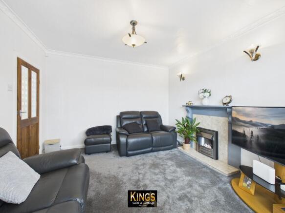 3 bed Semi-Detached for sale Image 7