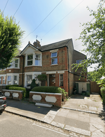 Beautiful One-Bedroom Ground Floor Flat ¿ 36 El