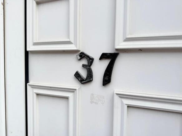 Number plaque