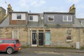 27 Attic Flat Left, Victoria Street, Dunfermline KY12 0LP