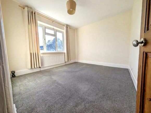 3 bed Semi-Detached for sale Image 6