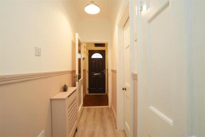 2 bed Terraced to rent Image 8
