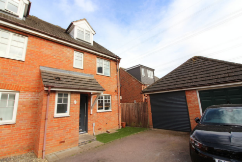 Calder Way, Stevenage, SG1