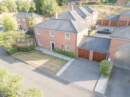 Amphlett Court, Hadzor, Droitwich, WR9 7ET