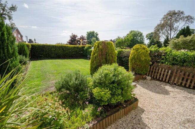 FRONT GARDEN