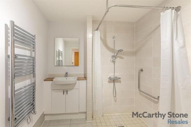 1 bed Apartment for sale Image 9