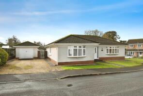 2, Maes Yr Helyg, Llandybie, Ammanford SA18 2SX