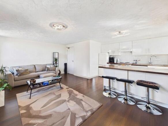 Open-Plan Kitchen/Living