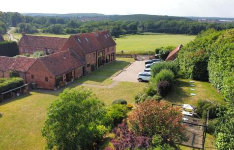 The Hayloft, Barn 3, Park Farm, Newark Road, Wellow, Newark