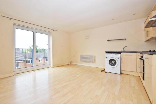 Kitchen/Lounge