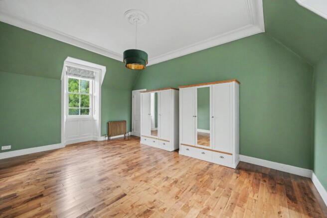 2 bed Apartment to rent Image 10