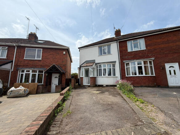 Three Bedroom Semi Detached House on Roydene Cres