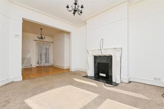 Living Room/Dining