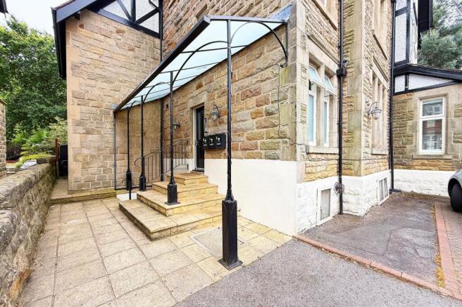 2 bed Flat for sale Image 8