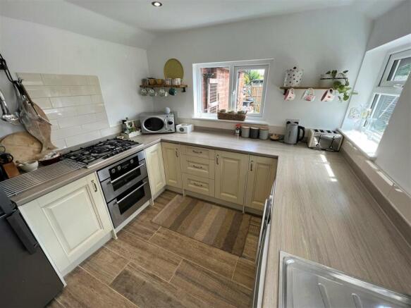 Kitchen B.JPG