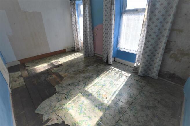Bed1.JPG
