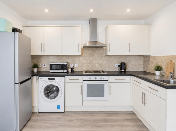 5 - Two Self Contained Flats.png