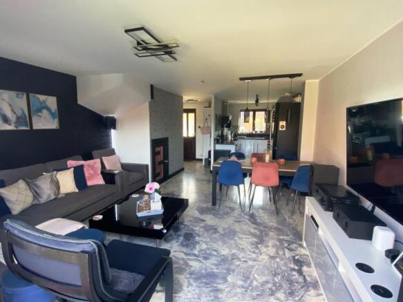 KITCHEN/DINING/FAMILY ROOM