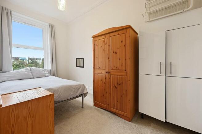 RCREE- flat 2, 51 warwick road- bedroom 3 (1).jpg