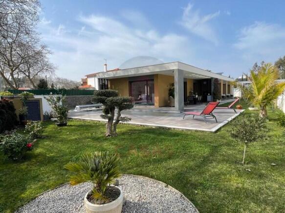 villa in Foz do Arelho