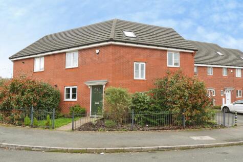 Old College Avenue, Oldbury, B68