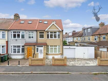 Hampton Road, London, E4