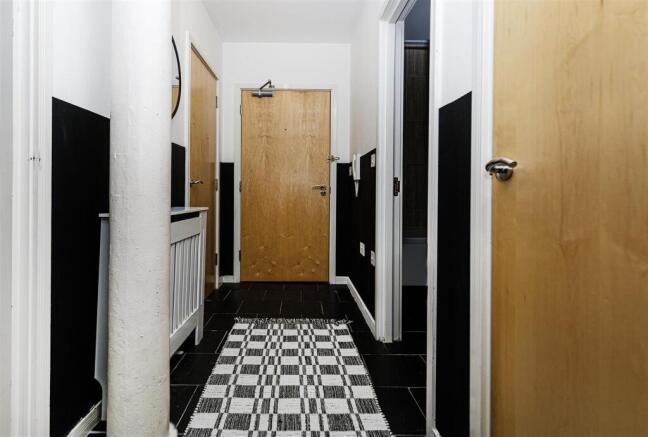 1 bed Apartment for sale Image 6