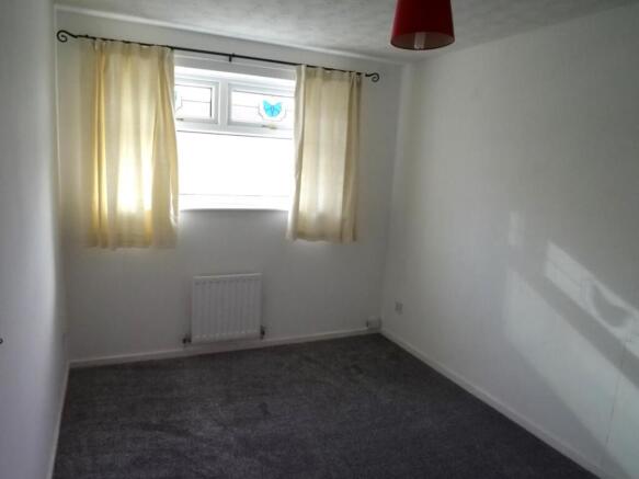 3 bed Semi-Detached to rent Image 8