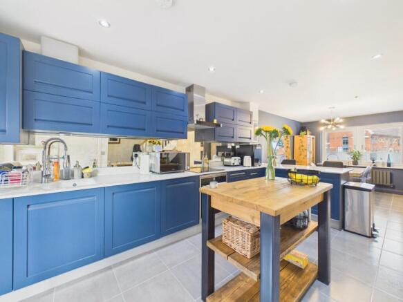 3 bed End of Terrace for sale Image 5