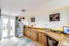 83, Chapel Lane, Thurnscoe, Rotherham S63 0HS