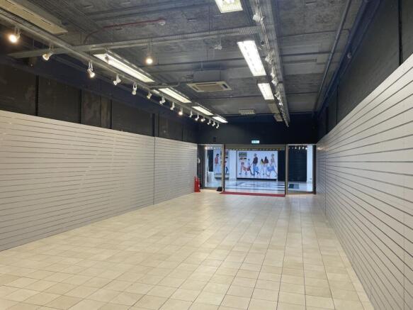 PHOTO 3 Unit 38 8 Westbury Mall Fareham Shopp