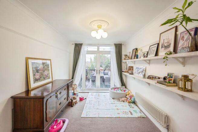 3 bed Semi-Detached for sale Image 4