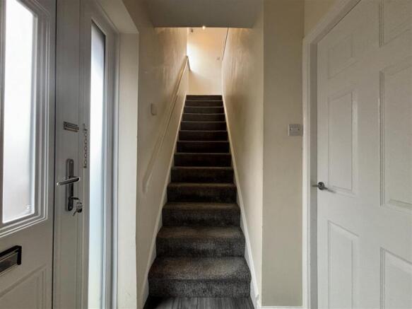 3 bed Semi-Detached for sale Image 9