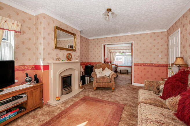 3 bed Semi-Detached for sale Image 4
