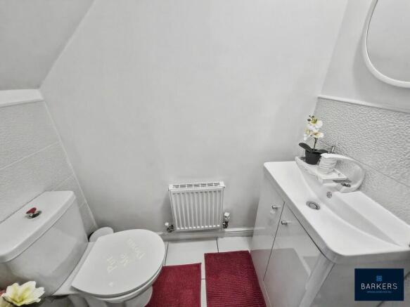 3 bed Semi-Detached for sale Image 9