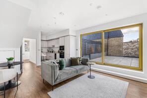 17, Carpenters Way, London SW17 0EU